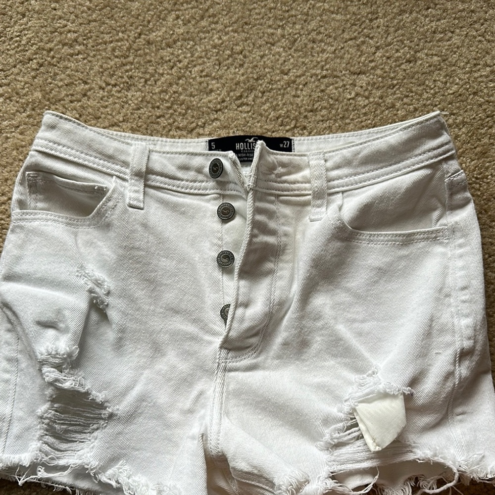 Hollister Women's White Distressed Shorts